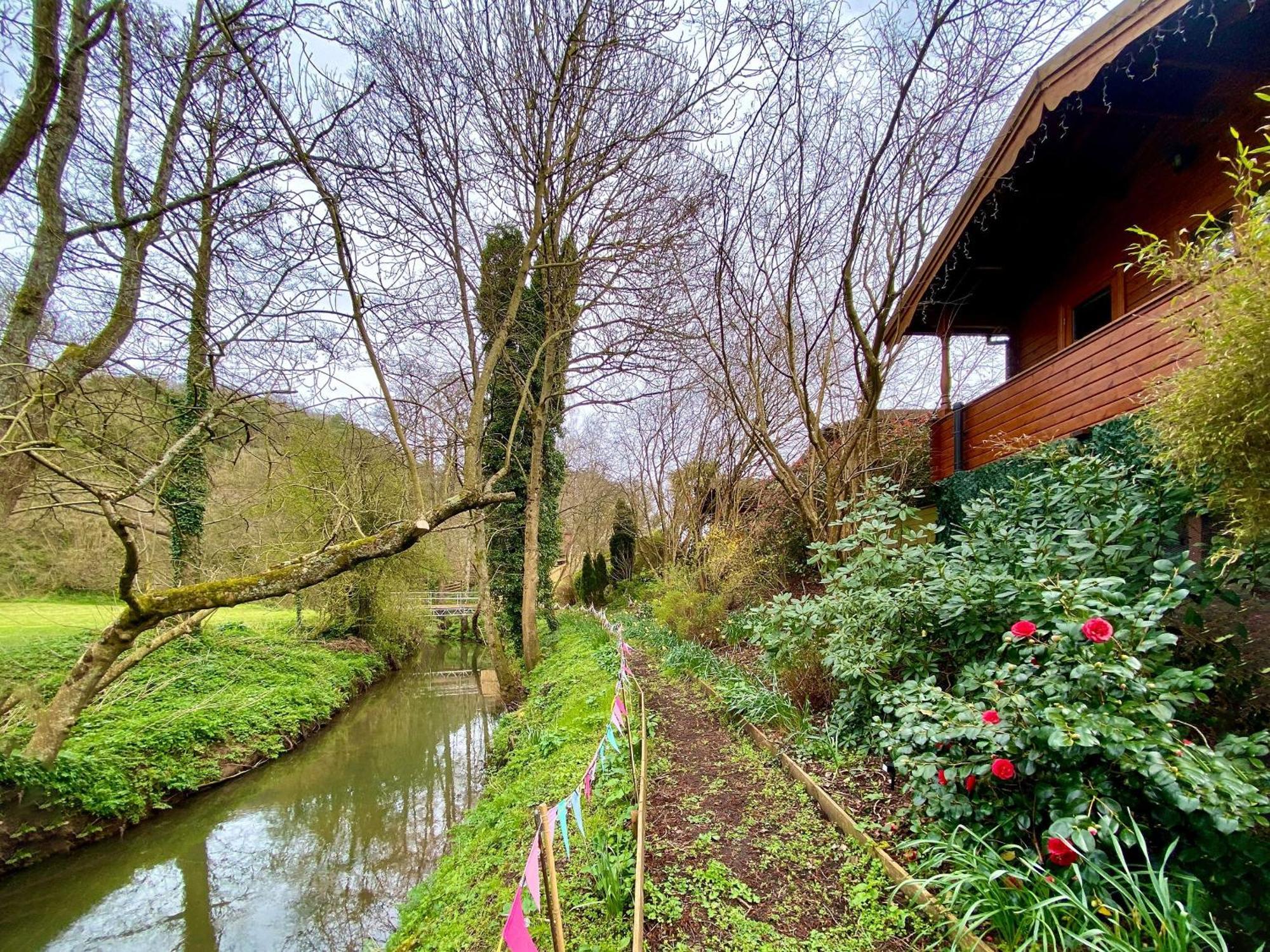 Magnolia Lodge-uk46280 Holiday home
